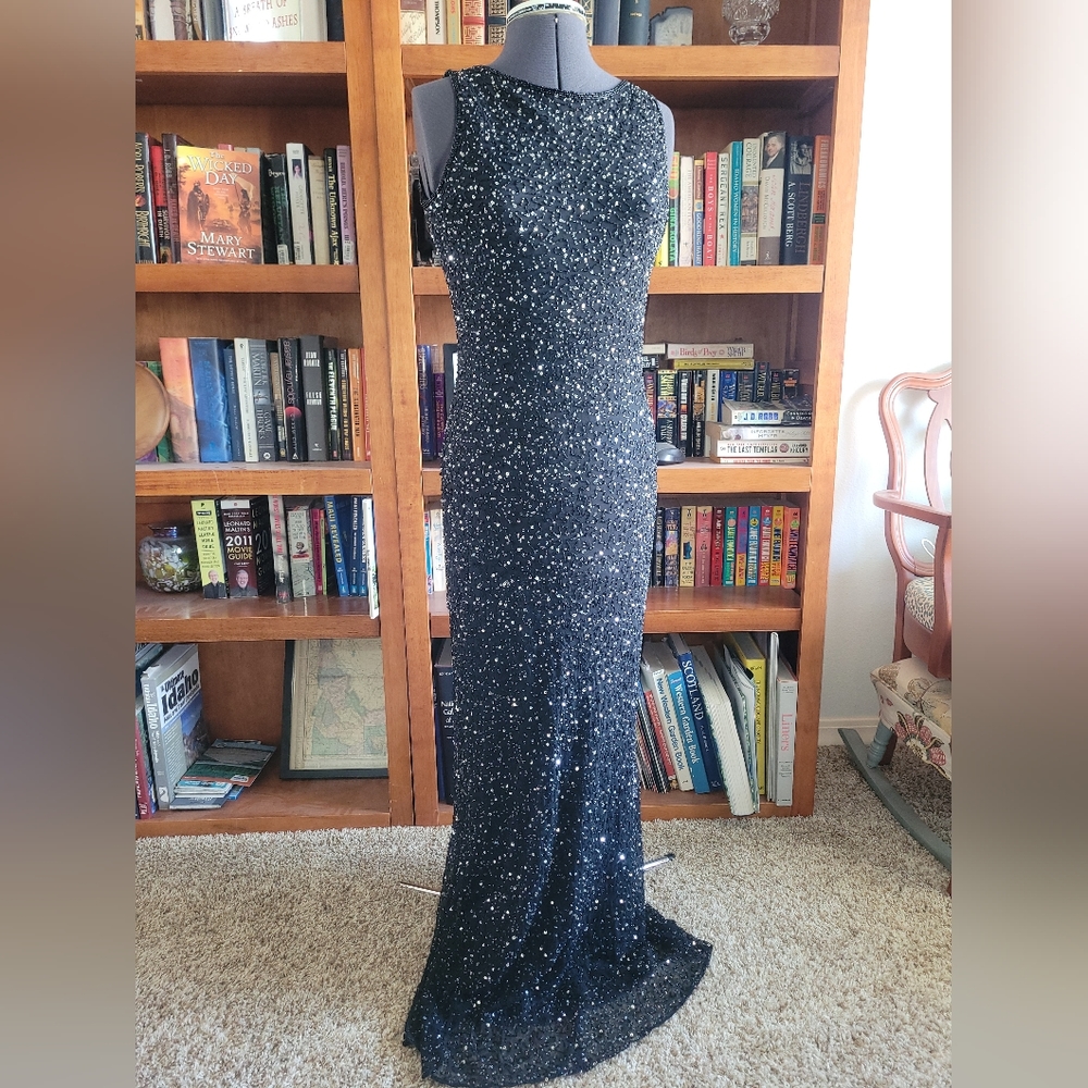 Black Stenay long evening dress, rhinestones, bugle beads, lined, size 8 NWOT